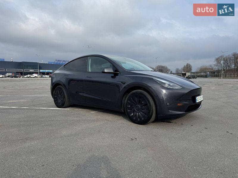 Tesla Model Y 2024 Tesla Model Y 2024