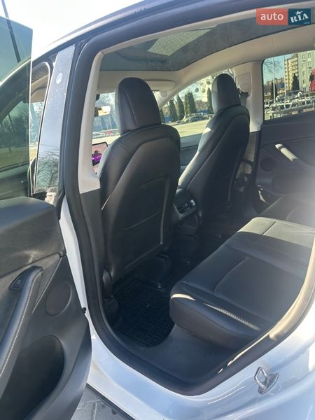 Внедорожник / Кроссовер Tesla Model Y 2022 в Житомире