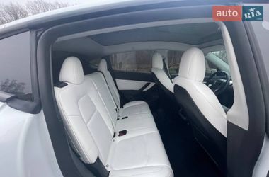 Внедорожник / Кроссовер Tesla Model Y 2022 в Киеве