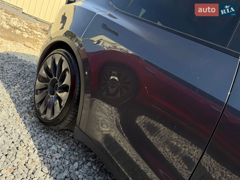 Позашляховик / Кросовер Tesla Model Y 2022 в Дрогобичі