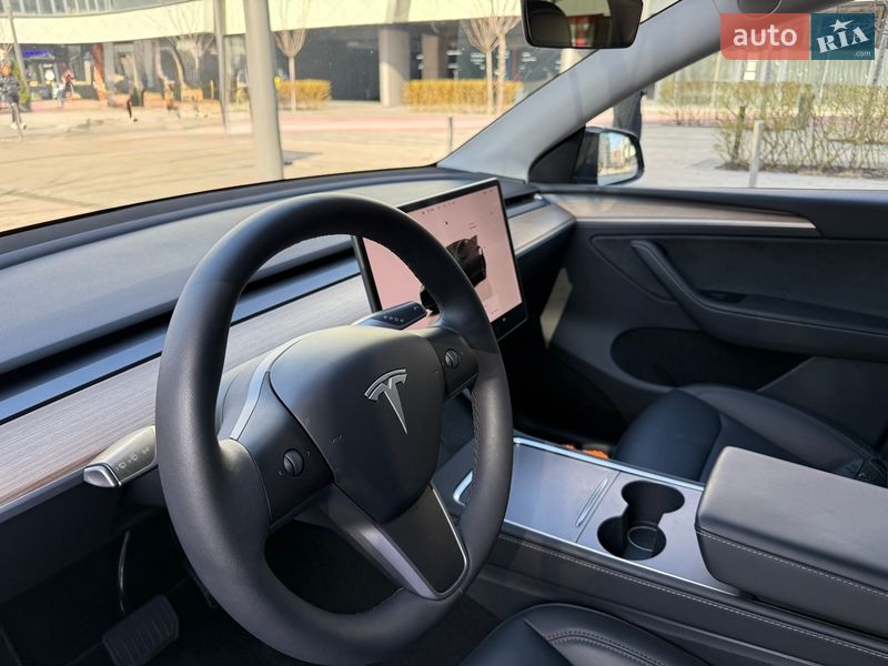 Внедорожник / Кроссовер Tesla Model Y 2023 в Киеве фото 23 Внедорожник / Кроссовер Tesla Model Y 2023 в Киеве