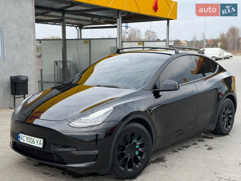 Tesla Model Y 2020