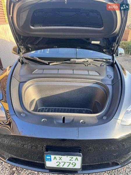 Внедорожник / Кроссовер Tesla Model Y 2023 в Харькове