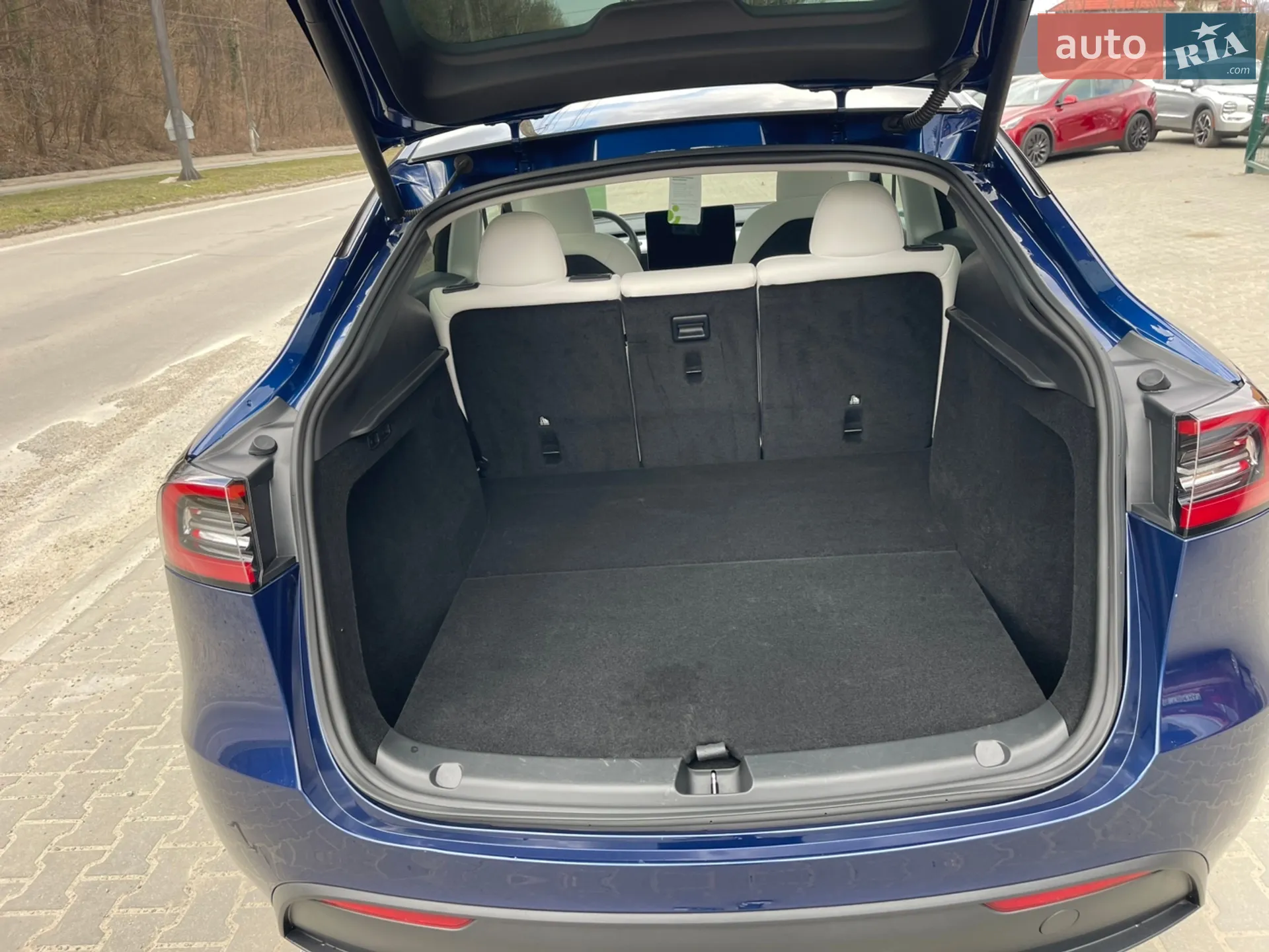 2024 Tesla Model Y - мініатюра 22
