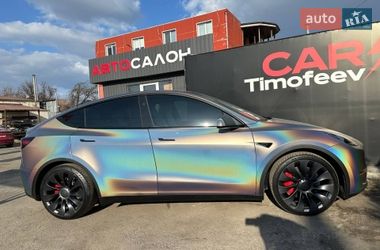 Внедорожник / Кроссовер Tesla Model Y 2024 в Киеве