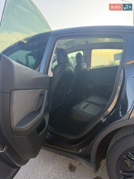 Внедорожник / Кроссовер Tesla Model Y 2024 в Буче