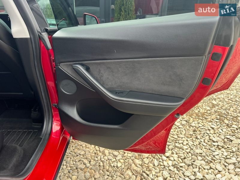 Позашляховик / Кросовер Tesla Model Y 2021 в Львові фото 19 Позашляховик / Кросовер Tesla Model Y 2021 в Львові