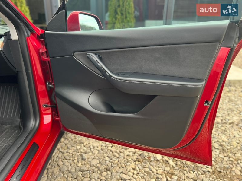 Позашляховик / Кросовер Tesla Model Y 2021 в Львові фото 21 Позашляховик / Кросовер Tesla Model Y 2021 в Львові