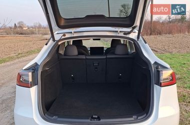 Внедорожник / Кроссовер Tesla Model Y 2023 в Львове