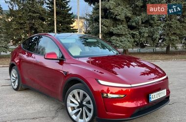 Внедорожник / Кроссовер Tesla Model Y 2025 в Харькове