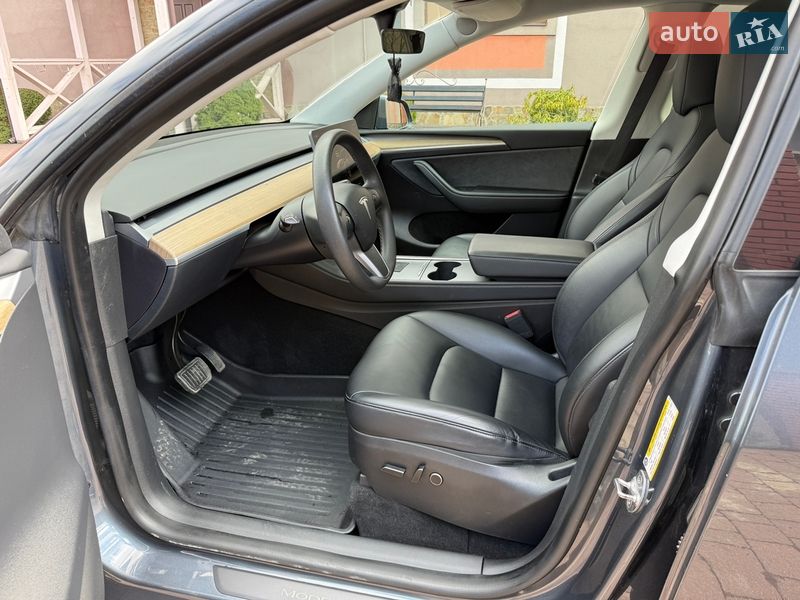 Внедорожник / Кроссовер Tesla Model Y 2022 в Стрые