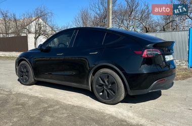 Внедорожник / Кроссовер Tesla Model Y 2023 в Киеве