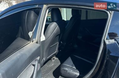 Внедорожник / Кроссовер Tesla Model Y 2023 в Киеве