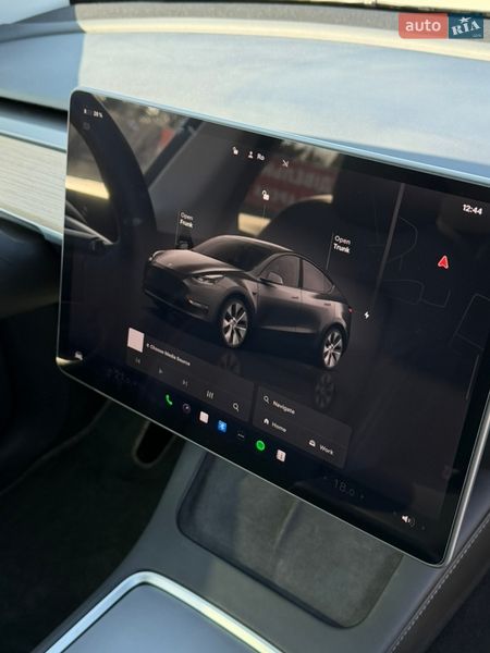 Позашляховик / Кросовер Tesla Model Y 2024 в Львові
