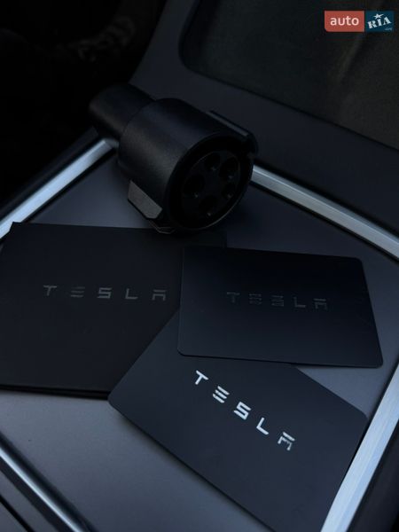 Позашляховик / Кросовер Tesla Model Y 2024 в Львові
