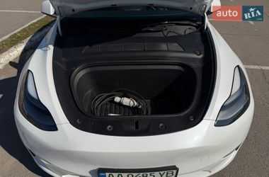 Внедорожник / Кроссовер Tesla Model Y 2022 в Киеве