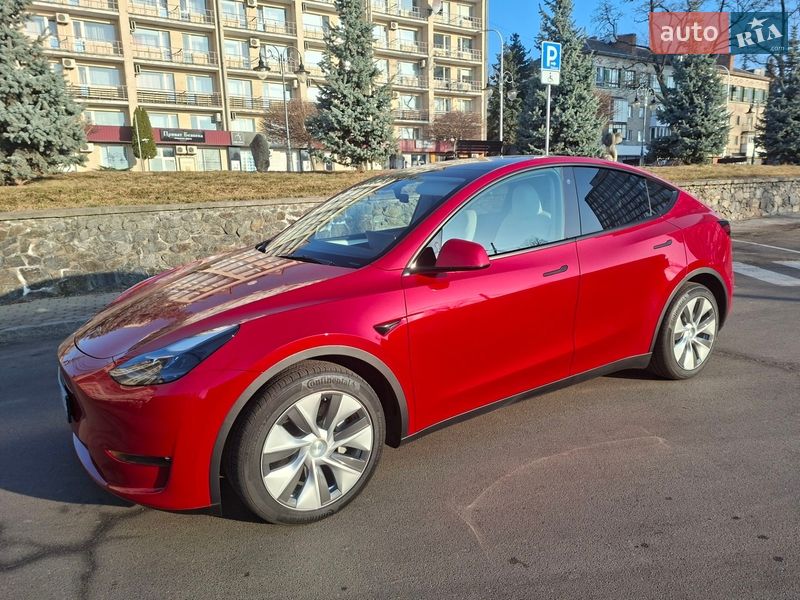 Внедорожник / Кроссовер Tesla Model Y 2023 в Виннице