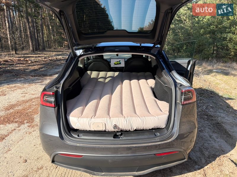 Позашляховик / Кросовер Tesla Model Y 2022 в Києві фото 14 Позашляховик / Кросовер Tesla Model Y 2022 в Києві