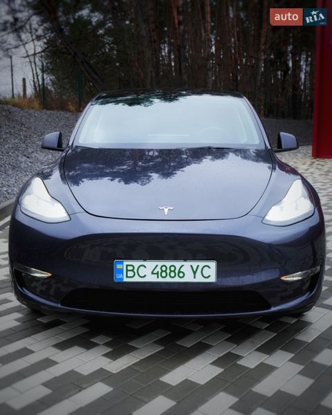 Внедорожник / Кроссовер Tesla Model Y 2024 в Львове