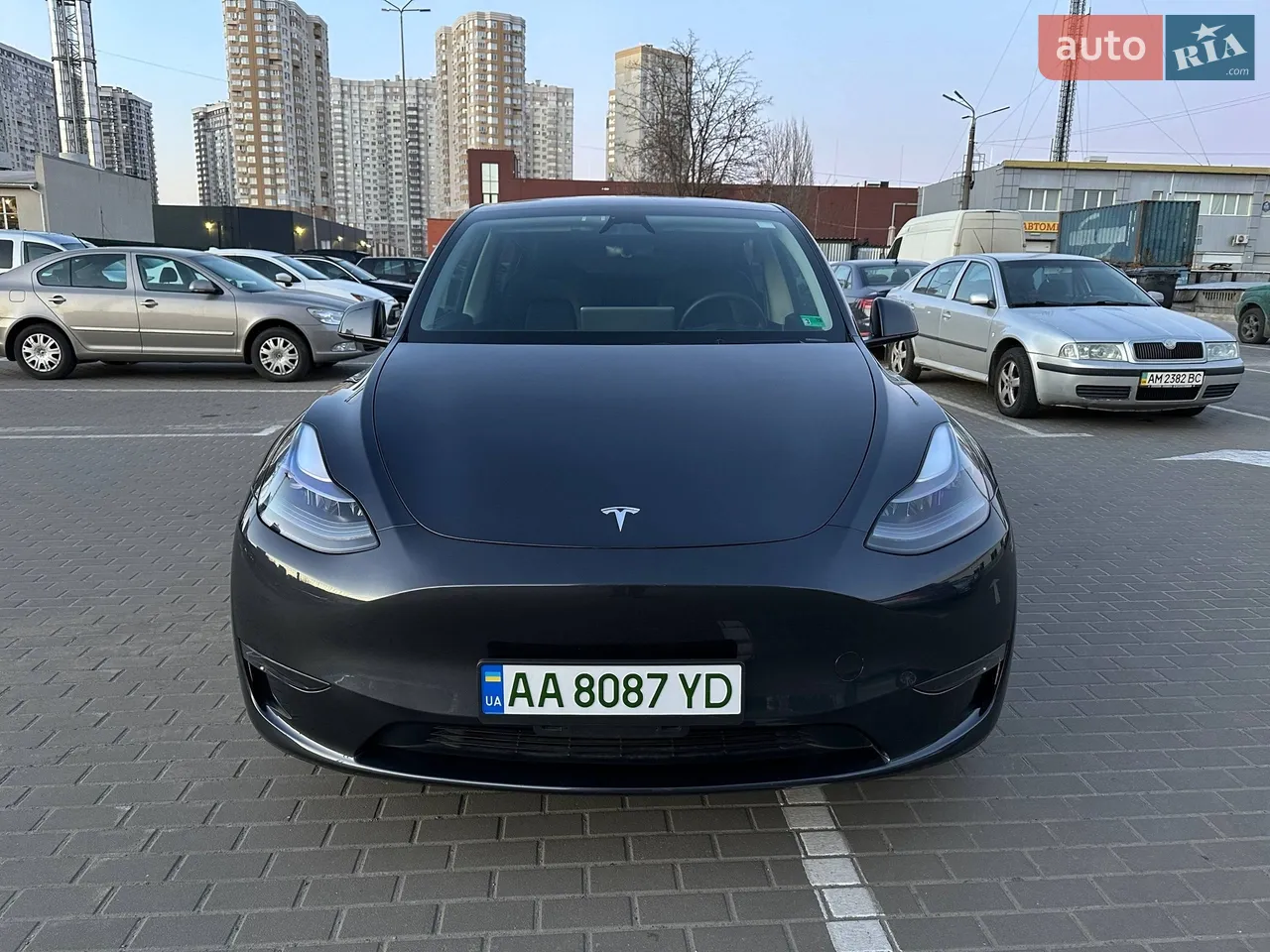 2025 Tesla Model Y - мініатюра 42