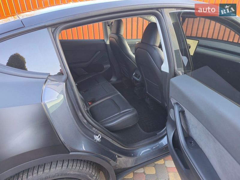 Внедорожник / Кроссовер Tesla Model Y 2022 в Киеве фото 16 Внедорожник / Кроссовер Tesla Model Y 2022 в Киеве