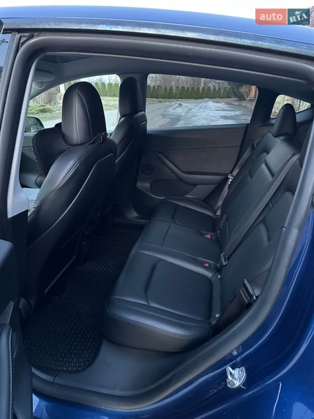 Внедорожник / Кроссовер Tesla Model Y 2022 в Киеве