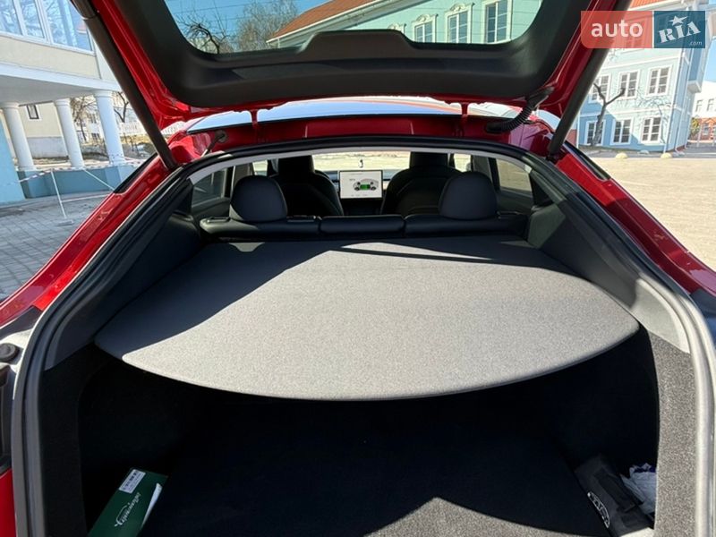 Внедорожник / Кроссовер Tesla Model Y 2023 в Киеве фото 10 Внедорожник / Кроссовер Tesla Model Y 2023 в Киеве
