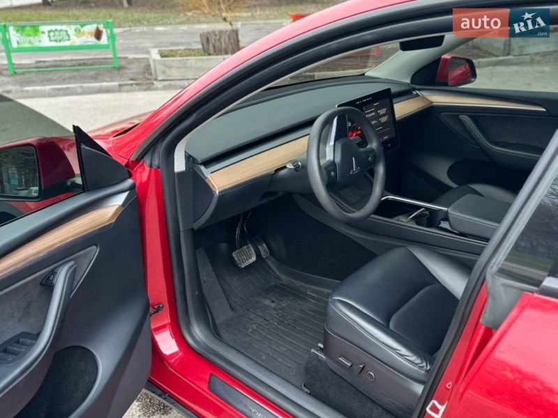Внедорожник / Кроссовер Tesla Model Y 2022 в Днепре фото 13 Внедорожник / Кроссовер Tesla Model Y 2022 в Днепре