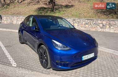 Внедорожник / Кроссовер Tesla Model Y 2020 в Киеве