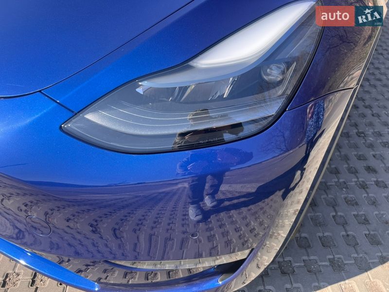 Внедорожник / Кроссовер Tesla Model Y 2020 в Киеве