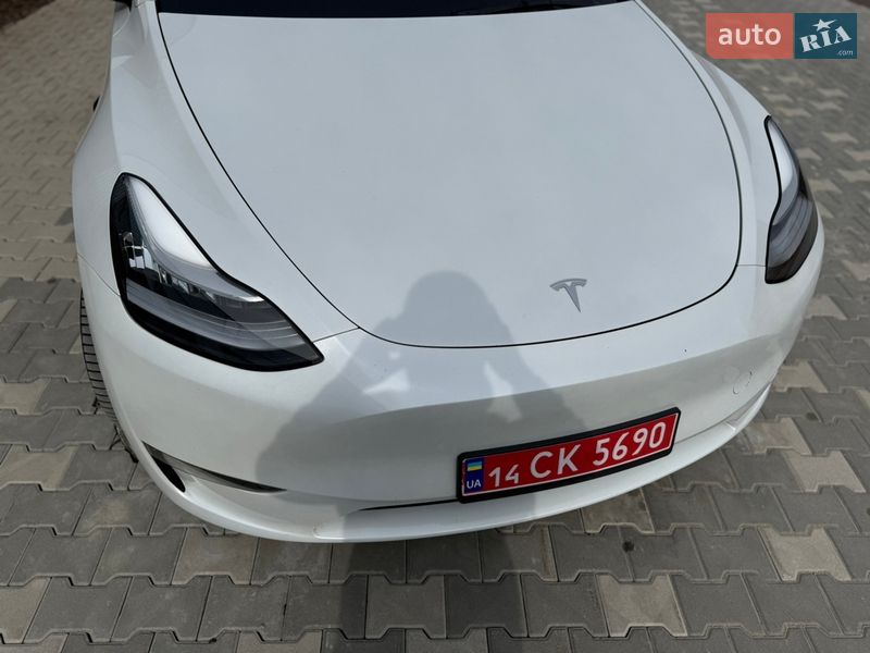 Позашляховик / Кросовер Tesla Model Y 2022 в Львові фото 6 Позашляховик / Кросовер Tesla Model Y 2022 в Львові