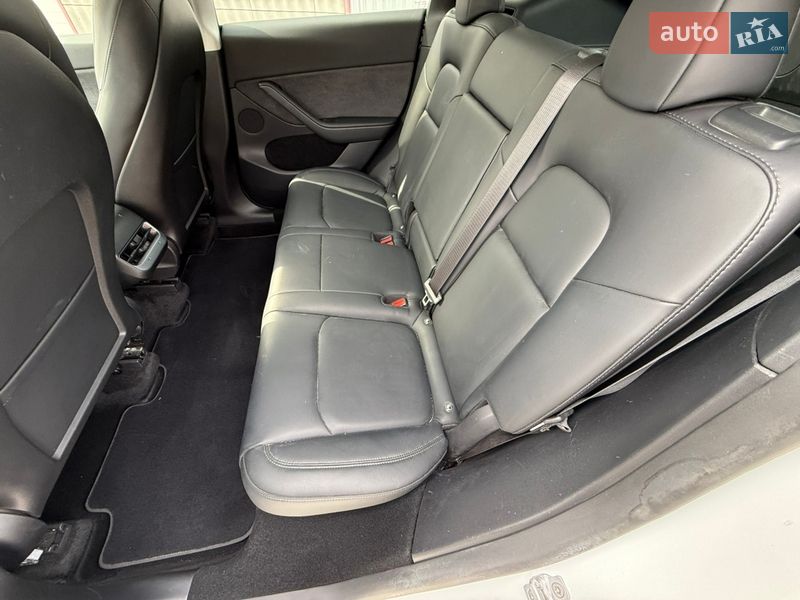 Позашляховик / Кросовер Tesla Model Y 2022 в Львові фото 10 Позашляховик / Кросовер Tesla Model Y 2022 в Львові