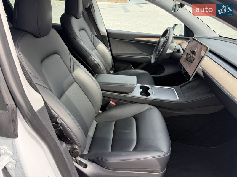 Позашляховик / Кросовер Tesla Model Y 2022 в Львові фото 15 Позашляховик / Кросовер Tesla Model Y 2022 в Львові