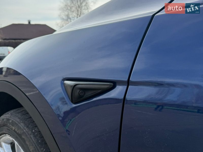 Позашляховик / Кросовер Tesla Model Y 2023 в Дніпрі фото 12 Позашляховик / Кросовер Tesla Model Y 2023 в Дніпрі