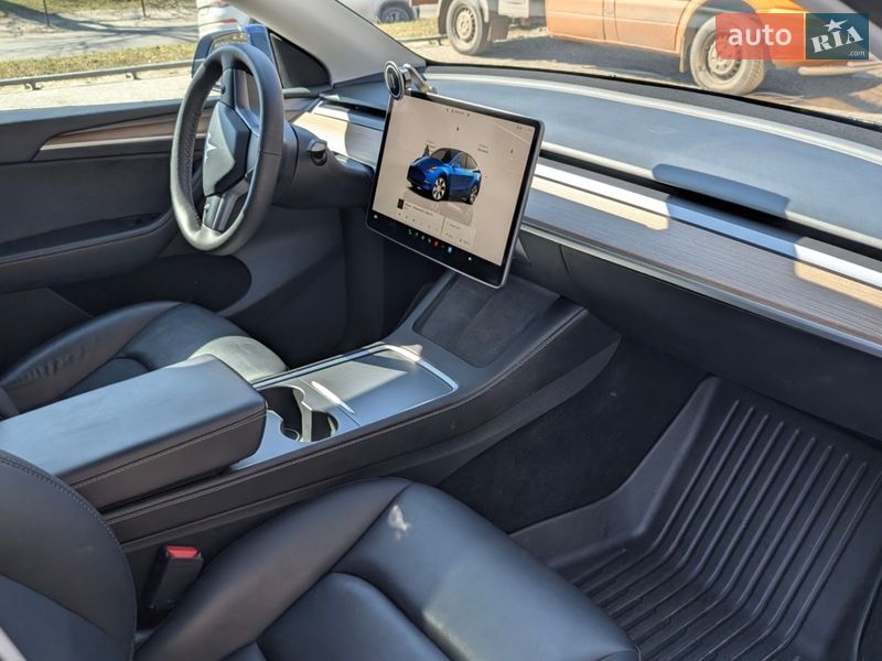Внедорожник / Кроссовер Tesla Model Y 2024 в Харькове