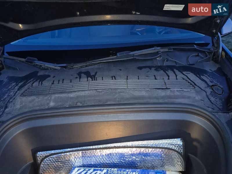 Внедорожник / Кроссовер Tesla Model Y 2022 в Киеве