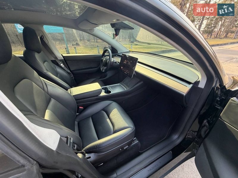 Внедорожник / Кроссовер Tesla Model Y 2022 в Киеве фото 26 Внедорожник / Кроссовер Tesla Model Y 2022 в Киеве
