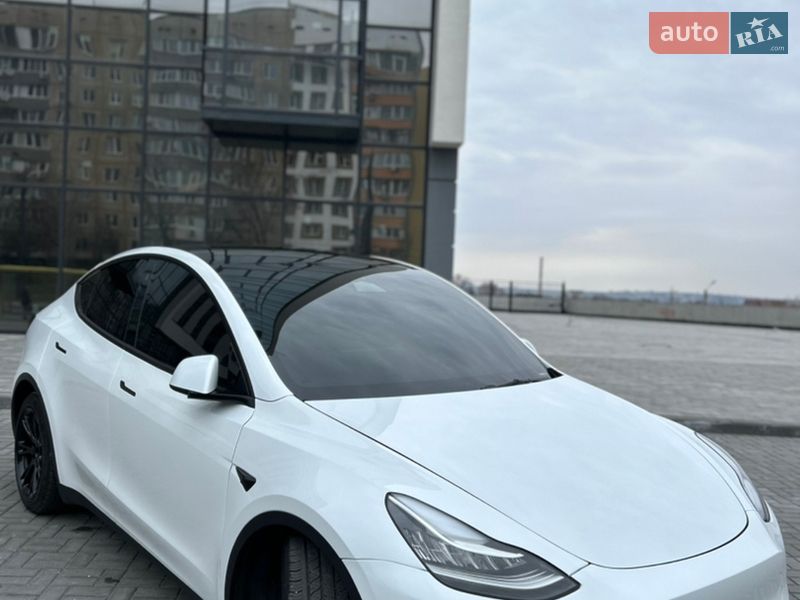 Внедорожник / Кроссовер Tesla Model Y 2023 в Днепре фото 47 Внедорожник / Кроссовер Tesla Model Y 2023 в Днепре