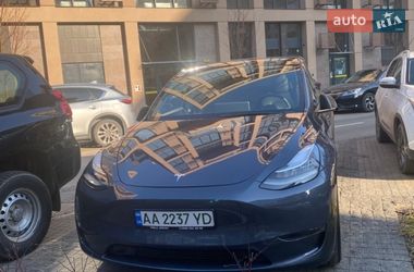 Внедорожник / Кроссовер Tesla Model Y 2022 в Киеве