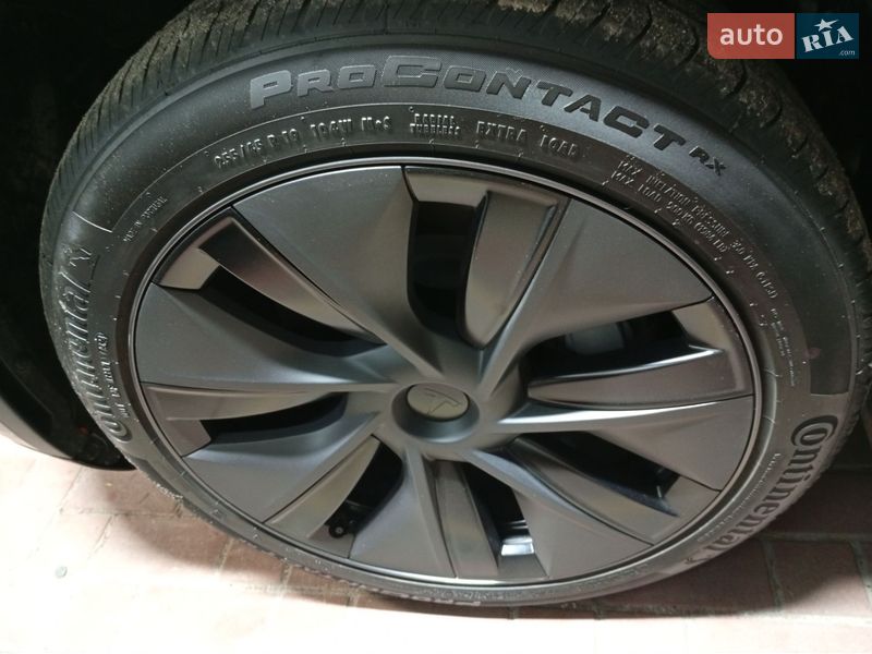 Внедорожник / Кроссовер Tesla Model Y 2025 в Киеве фото 26 Внедорожник / Кроссовер Tesla Model Y 2025 в Киеве