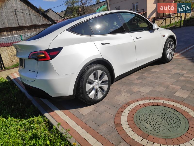 Внедорожник / Кроссовер Tesla Model Y 2020 в Долине
