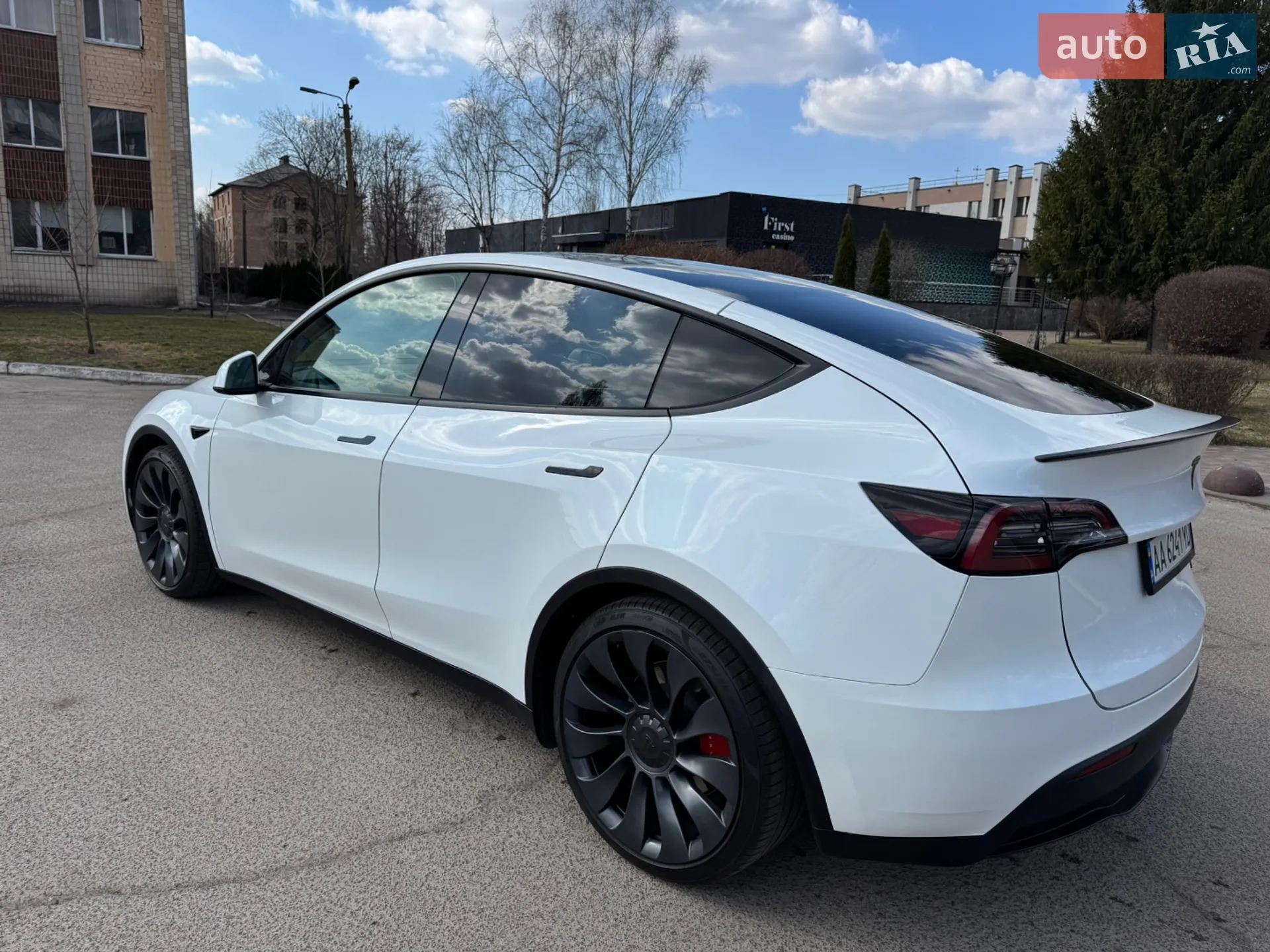 2023 Tesla Model Y - мініатюра 9