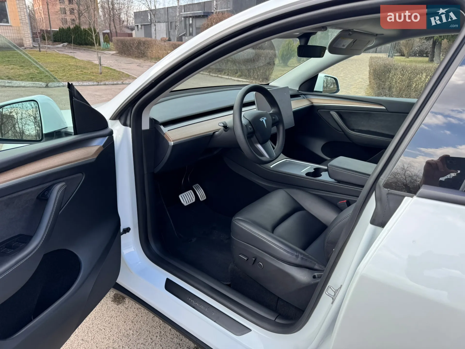 2023 Tesla Model Y - мініатюра 32