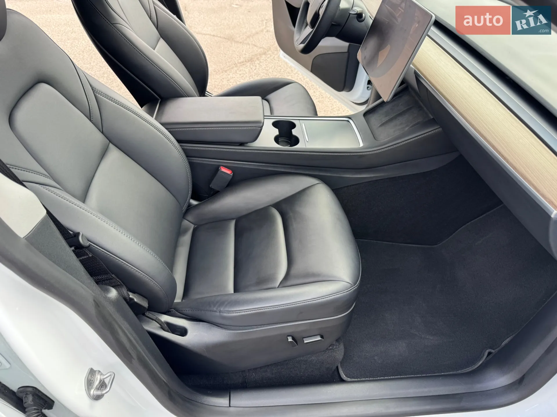 2023 Tesla Model Y - мініатюра 37