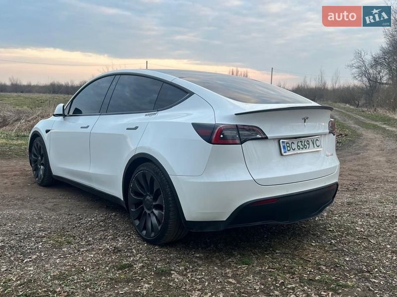 Внедорожник / Кроссовер Tesla Model Y 2020 в Самборе