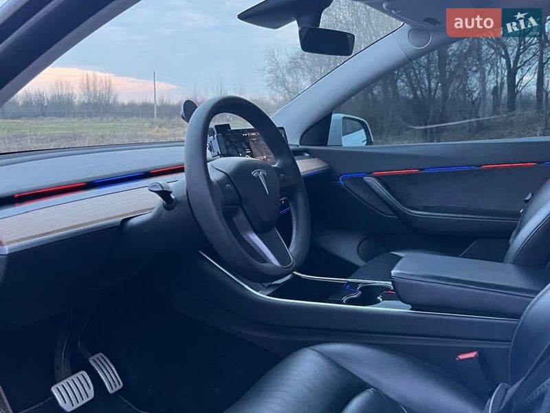 Внедорожник / Кроссовер Tesla Model Y 2020 в Самборе