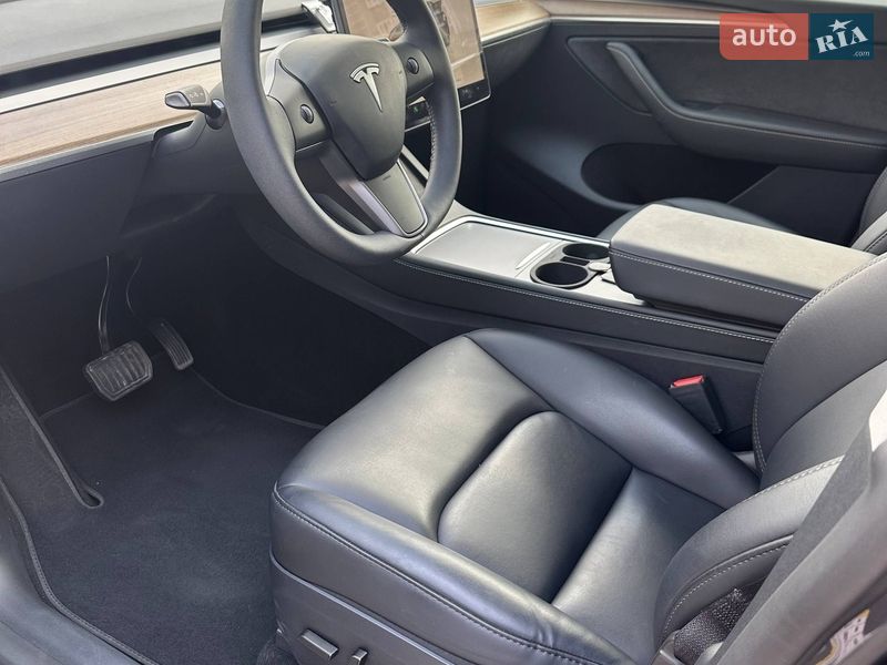 Внедорожник / Кроссовер Tesla Model Y 2024 в Виннице