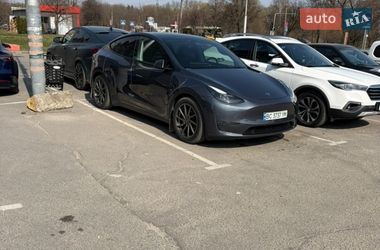Внедорожник / Кроссовер Tesla Model Y 2022 в Львове