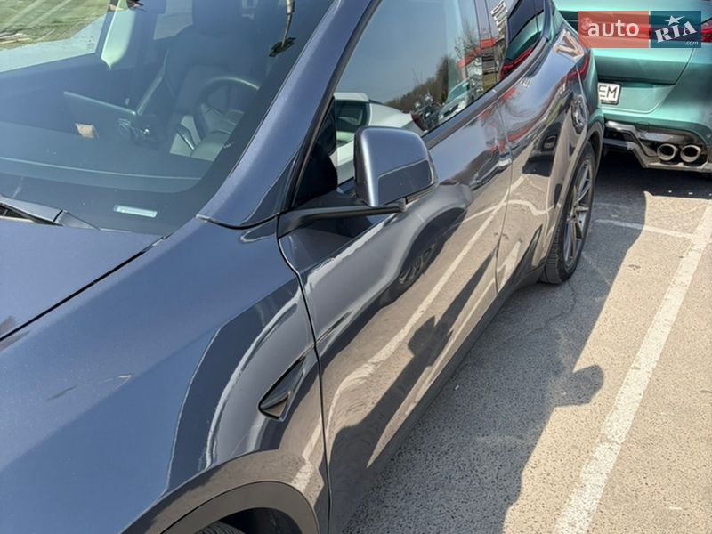 Внедорожник / Кроссовер Tesla Model Y 2022 в Львове