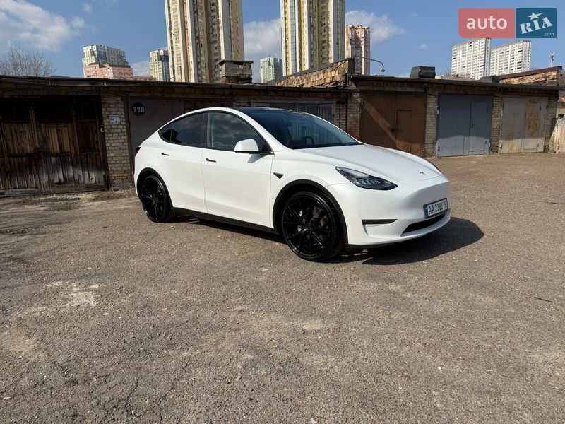 Позашляховик / Кросовер Tesla Model Y 2021 в Києві фото 9 Позашляховик / Кросовер Tesla Model Y 2021 в Києві